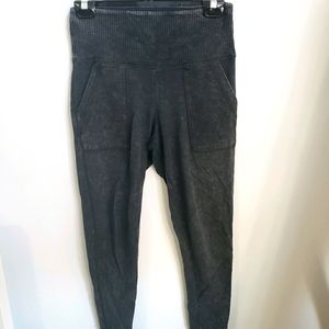 Aerie black distressed/faded look leggings